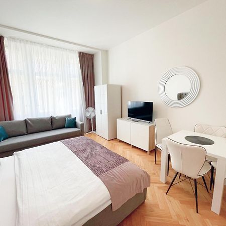 Gold Art Apartments Prague Ngoại thất bức ảnh
