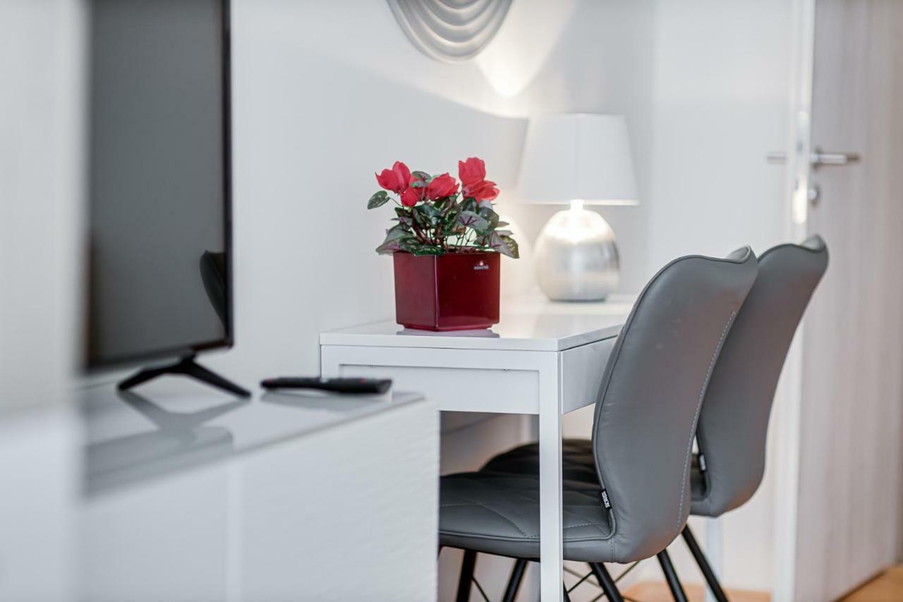 Gold Art Apartments Prague Ngoại thất bức ảnh