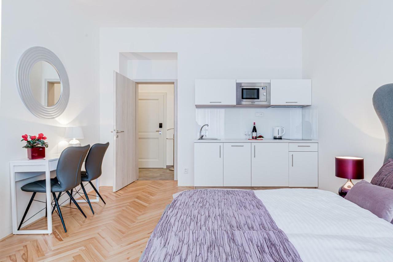 Gold Art Apartments Prague Ngoại thất bức ảnh