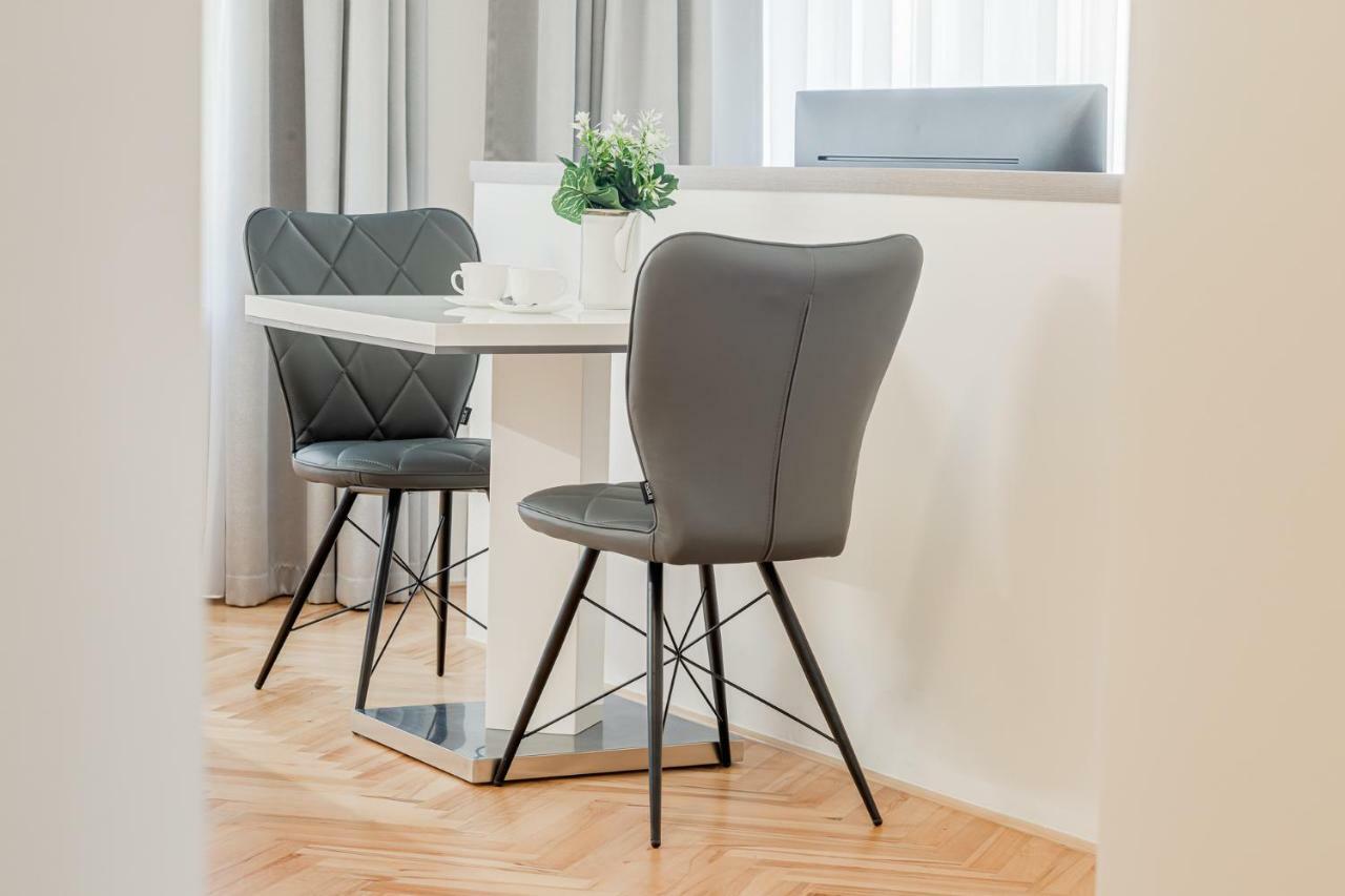Gold Art Apartments Prague Ngoại thất bức ảnh